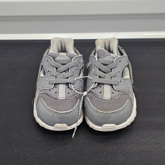 Nike Huarache Baby Gray Sneakers (4C) - Picture 8 of 11